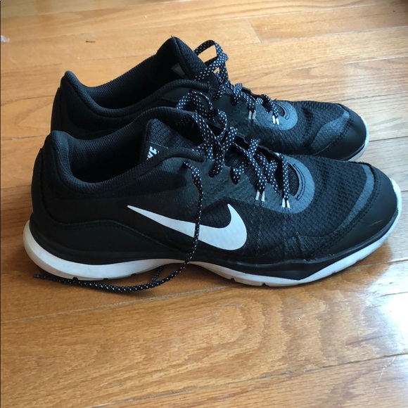 Nike Shoes - Nike Tennis Shoes